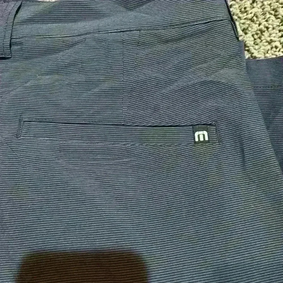 Travis Mathew stripe Blue 10” Chino Golf Shorts Size 32 nwot - Picture 1 of 5